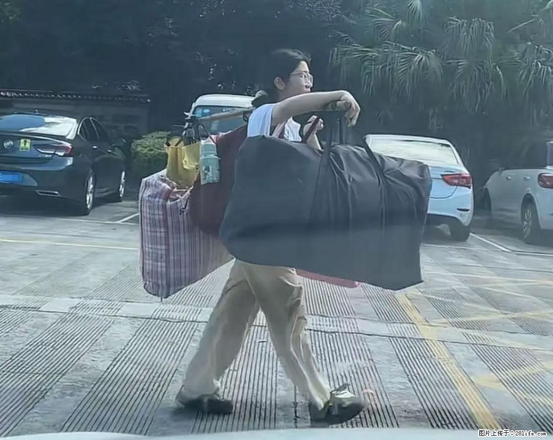 全网追的“扁担女孩”，找了一份暑假工，时薪12元 - 烟台生活资讯 - 烟台28生活网 yt.28life.com